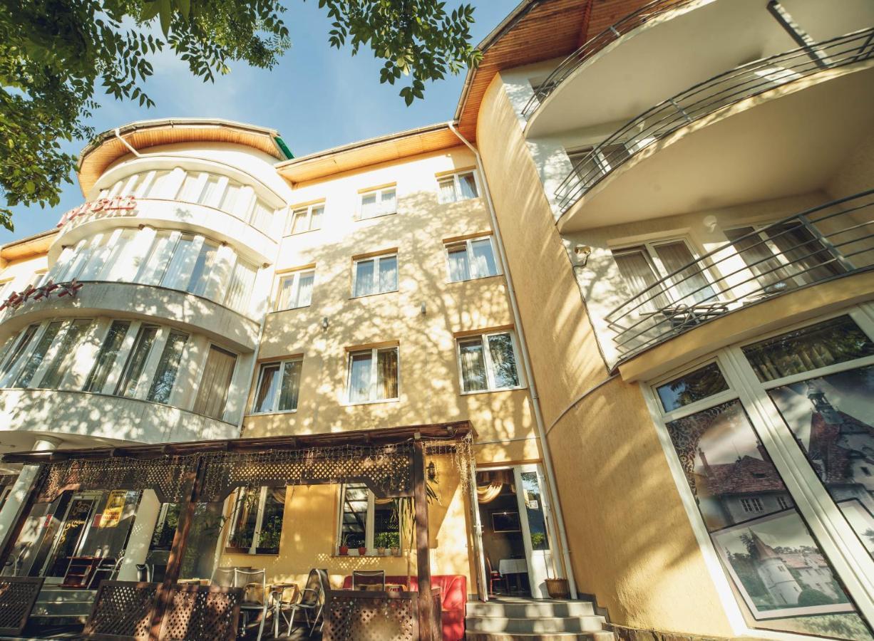 Готель Поляна Квеле Exterior photo