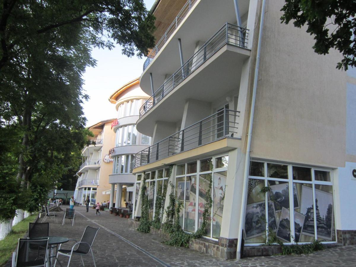 Готель Поляна Квеле Exterior photo