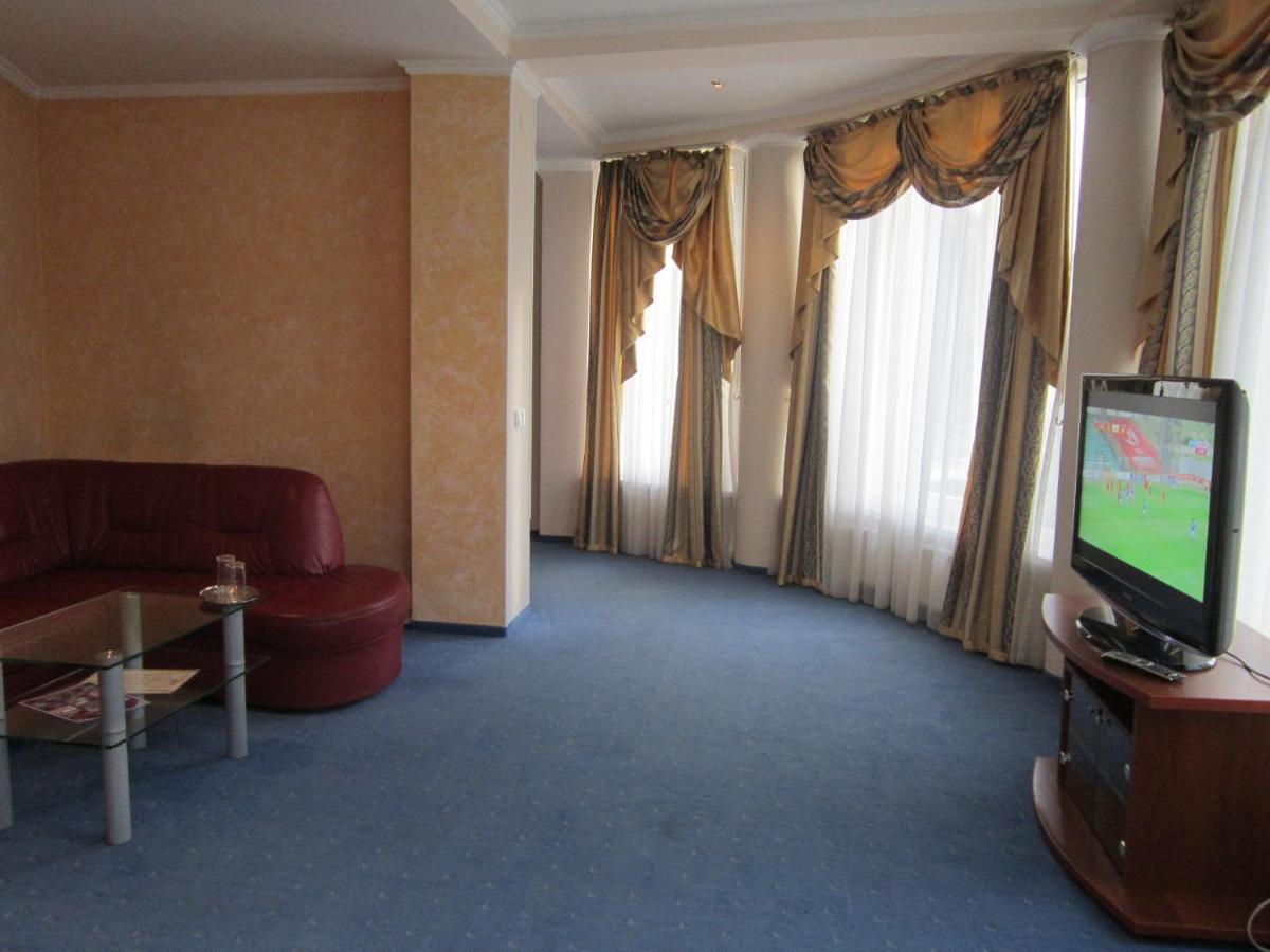 Готель Поляна Квеле Exterior photo