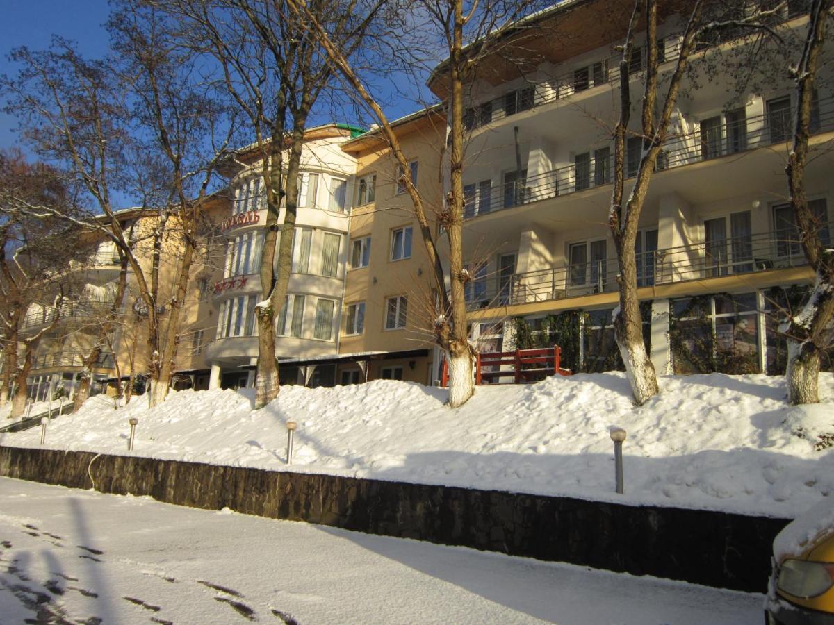 Готель Поляна Квеле Exterior photo